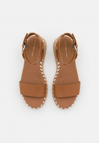 Tommy Hilfiger LOW WEDGE  Espadrilles summer cognac НИЗКАЯ КЛЕТКА Эспадрильи летний коньяк