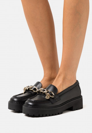 Tommy Hilfiger CHAIN CHUNKY LOAFER Slip-ons black ЛОФЕРЫ НА ЦЕПОЧКЕ Слипоны черный