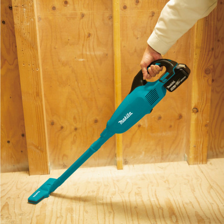 Makita Makita Akku-Bodenstaubsauger Akku-Staubsauger 18V / 3,0 Ah, 1 Akku + Ladegerat Беспроводной пылесос Makita с контейнером беспроводной пылесос 18 В / 3,0 Ач, 1 аккумулятор + зарядное устройство