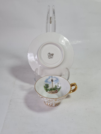 Кофейная пара Orenz Bavaria, белый фарфор с позолоченным цветочным узором и символом г. Штутгарт, 9 x 4,5 см / 11 см, Германия, 1960-70гг.