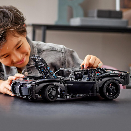 LEGO Technic 42127 BATMANS BATMOBIL Конструктор Лего БЭТМАН Бэтмобиль
