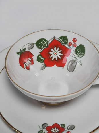 Seltman Weiden Bavaria Чайное трио "Красные цветы", позолоченный ободок, фарфор, Германия, 1960-70гг.