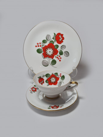 Seltman Weiden Bavaria Чайное трио "Красные цветы", позолоченный ободок, фарфор, Германия, 1960-70гг.
