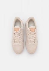 Nike Sportswear INTERNATIONALIST Sneaker low pearl white/bio beige/summit white INTERNATIONALIST Низкие кроссовки женские жемчужно-белый/био-бежевый/белая вершина