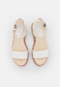Tommy Hilfiger LOW WEDGE  Espadrilles ecru НИЗКАЯ КЛЕТКА Эспадрильи экрю