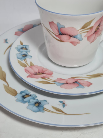 Чайное трио винтажное Winterling Marktleuthen Bavaria с розовыми и голубыми цветами, фарфор, Германия, 1970-80гг.