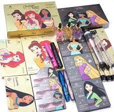 Catrice Disney Princess Face Set&Bag , Катрис Принцессы Диснея НАБОР для ухода за лицом: сыворотка+маска+массажный роллер, Лимитированная коллекция, Германия 