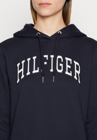 Tommy Hilfiger VARISTY HOODIE Hoodie desert sky VARISTY HOODIE Толстовка с капюшоном небо пустыни