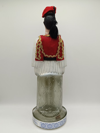 Бутылки винтажные Metaxa / Ouzo для алкогольных напитков в виде фигур женщины и мужчины в традиционных костюмах, мужчина - 31 х 11 см, женщина 33 х 14 см, Греция, 1980-90гг.