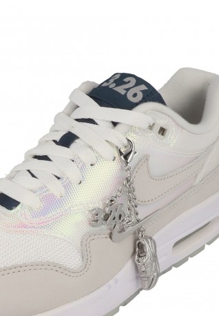 Nike Performance AIR MAX LOW  Sneaker low summit white/light bone/light smoke grey AIR MAX LOW кроссовки женские низкие верхушка белая/светлая кость/светло-серый дым