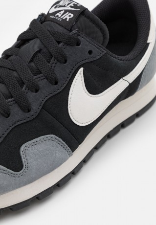 Nike Sportswear AIR PEGASUS 83 UNISEX Sneaker low black/phantom/cool grey AIR PEGASUS 83 UNISEX Низкие кроссовки женские черный/фантомный/холодный серый