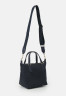 Tommy Hilfiger POPPY SMALL TOTE Across body bag space blue POPPY SMALL TOTE Сумка через плечо космический синий