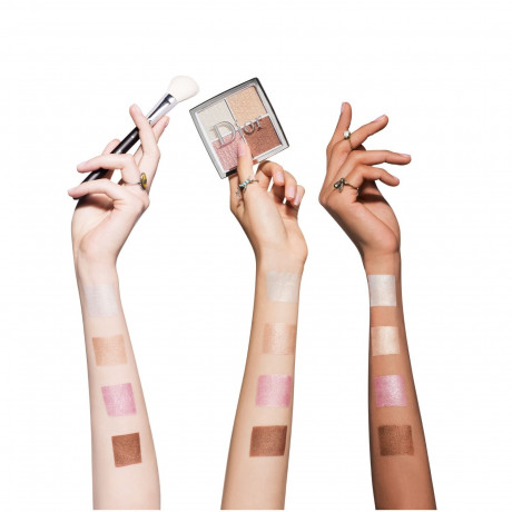 DIOR Glow Face Palette Nr. 002 Сияющая палитра для лица