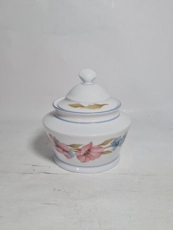 Набор для чая винтажный Winterling Marktleuthen Bavaria с розовыми и голубыми цветами, чайник, молочник, сахарница, фарфор, Германия, 1970-80гг.