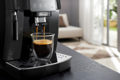 De'Longhi De'Longhi Kaffeevollautomat Magnifica Start ECAM 220.22.GB  Полностью автоматическая кофемашина De'Longhi Magnifica Start ECAM 220.22.RU