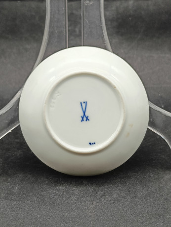 Блюдце винтажное Meissen, зеленый растительный декор, фарфор, 8 см, Германия, 1970-80гг.