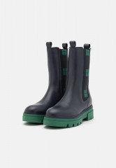 Tommy Hilfiger MONOCHROMATIC CHELSEA BOOT  Platform boots space blue MONOCHROMATIC CHELSEA BOOT Ботинки на платформе космический синий