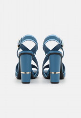 Tommy Hilfiger HARDWARE BLOCK COMBO High heeled sandals blue coast HARDWARE BLOCK COMBO Босоножки на высоком каблуке голубое побережье