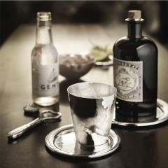 Robbe &amp; Berking Robbe &amp; Berking Martele Bar-Kollektion - 90 g versilbert Flaschenteller Robbe &amp;amp; Berking Martele Bar Collection - Посеребренная тарелка для бутылок 90 г