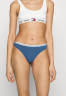 Tommy Hilfiger THONG 3 PACK Thong vessel blue/white/blue coast НАБОР 3 КОМПЛЕКТА ТРЕНАЖЕЙ Стринги судно синее/белое/голубое побережье