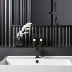 EIGHT  BOB Grooming Eight &amp; Bob Body Lotion  Grooming Eight &amp;amp; Bob Лосьон для тела