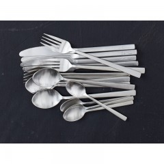 Bitz Bitz Besteck Edelstahl matt Besteckset 16-tlg. Столовые приборы Bitz Набор столовых приборов из нержавеющей стали, матовый, 16 предм.