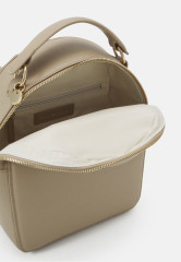 Tommy Hilfiger CHIC BACKPACK Rucksack beige ШИКАРНЫЙ РЮКЗАК Рюкзак бежевый