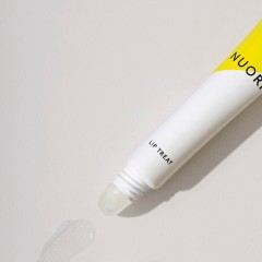Nuori Lip Treat New York Neutral Уход за губами Нью-Йорк