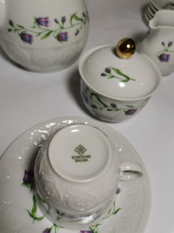 Сервиз чайный винтажный Schirnding Bavaria на 4 персоны, с нежным цветочным декором, 19 предметов, фарфор, Германия, 1960 год.