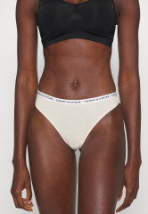 Tommy Hilfiger THONG 3 PACK Thong feather white/copper canyon/empire НАБОР 3 КОМПЛЕКТА ТРЕНАЖЕЙ Стринги белый перо/медный каньон/империя