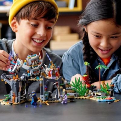 LEGO LEGO NINJAGO 71747 Das Dorf der Wachter LEGO NINJAGO 71747 Деревня Стражей