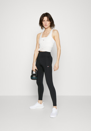 Tommy Hilfiger ESSENTIALS LEGGING 7/8 Leggings black ESSENTIALS ЛЕГГИНСЫ 7/8 Леггинсы черный