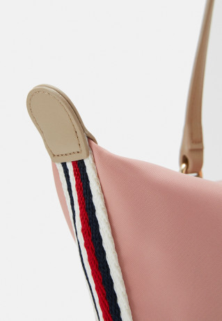 Tommy Hilfiger POPPY TOTE CORP Handbag soothing pink POPPY TOTE CORP Сумка успокаивающий розовый