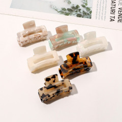 SOHO Leia Mini Haarklammer Light Tortoise мини-заколка для волос Leia