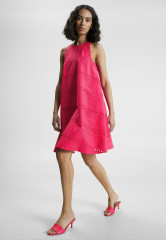 Tommy Hilfiger BRODERIE ANGLAISE FIT AND FLARE Day dress bright cerise pink BRODERIE ANGLAISE FIT AND FLARE Повседневное платье ярко-вишнево-розовый