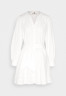 Tommy Hilfiger SHORT DRESS Shirt dress optic white КОРОТКОЕ ПЛАТЬЕ Платье-рубашка оптический белый