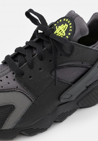 Nike Sportswear AIR HUARACHE WT UNISEX Sneaker low iron grey/black/volt AIR HUARACHE WT UNISEX Низкие кроссовки женские утюг серый/черный/вольт