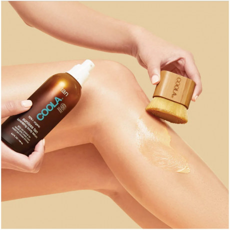 Coola Sunless Tan Kabuki Brush Кисть кабуки Sunless Tan