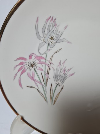 Seltmann Weiden Bavaria Чайное трио с фактурным узором и обильным цветочным рисунком, Германия, 1960-70гг.