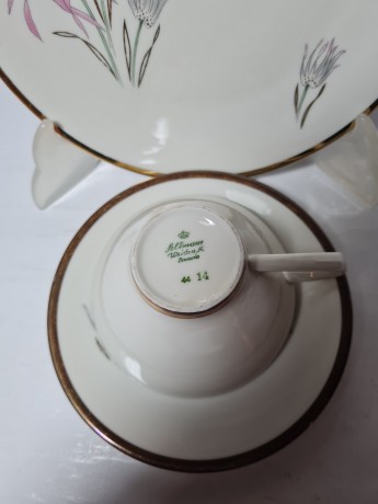 Seltmann Weiden Bavaria Чайное трио с фактурным узором и обильным цветочным рисунком, Германия, 1960-70гг.