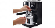 DeLonghi DeLonghi EC 820.B, Espressomaschine schwarz/chrom, Retail schwarz, chrom DeLonghi EC 820.B, кофемашина черный/хром, розница