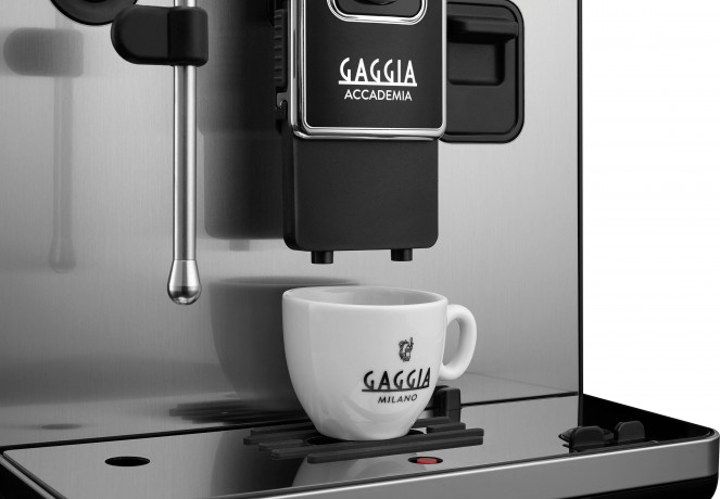 Gaggia Gaggia Kaffeevollautomat Accademia Stainless Steel, vom Erfinder des Espresso Barista@Home dank Espresso-Plus-System Полностью автоматическая кофемашина Gaggia Accademia из нержавеющей стали от изобретателя эспрессо Barista@Home благодаря системе