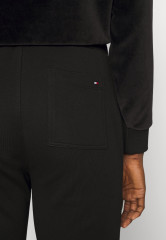 Tommy Hilfiger TAPERED TERRY TRIM Tracksuit bottoms black TAPERED TERRY TRIM Спортивные брюки черный