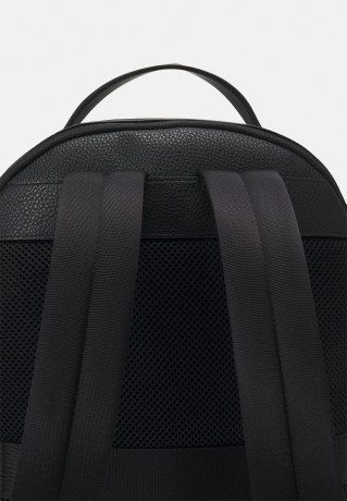 Tommy Hilfiger CENTRAL BACKPACK Rucksack black ЦЕНТРАЛЬНЫЙ РЮКЗАК Рюкзак черный