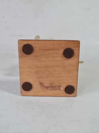 Композиция декоративная винтажная "3 белых голубя на дереве" Capodimonte, 19 x 9 см, Италия, 1950-60гг.