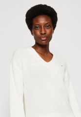 Tommy Hilfiger SWEATER  Jumper ecru СВИТЕРА Джемперы экрю
