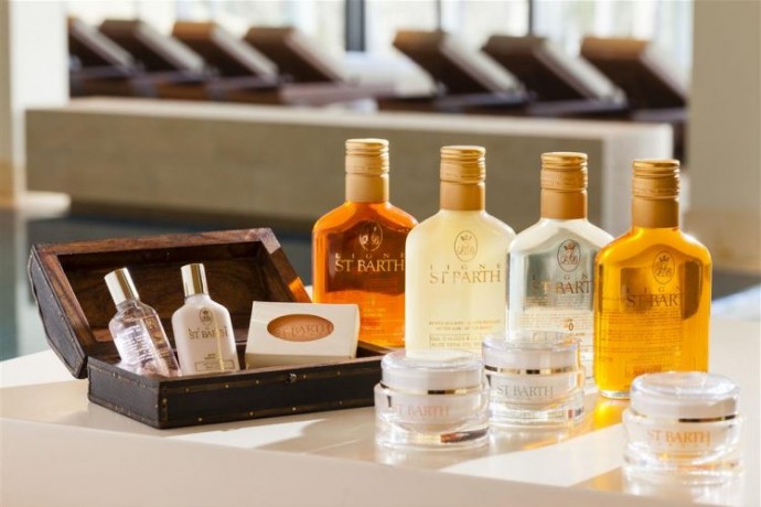 Ligne St Barth CORPS & BAIN Kampfer und Menthol Ol Многофункциональное масло для тела 5в1 с камфорой и ментолом, 125 мл