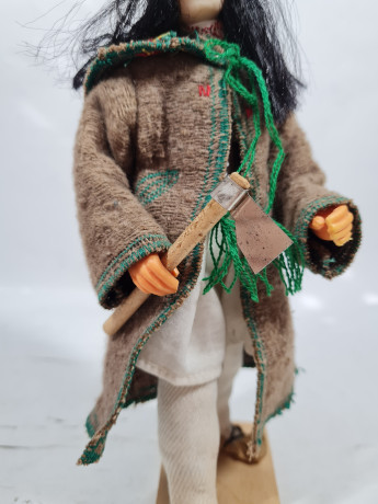 Фигурка винтажная "Дровосек в этническом костюме", 24 см, Румыния, 1960-70гг.