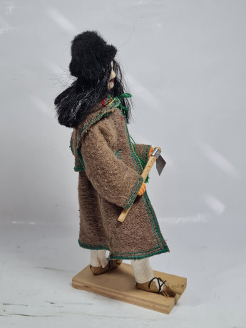 Фигурка винтажная "Дровосек в этническом костюме", 24 см, Румыния, 1960-70гг.