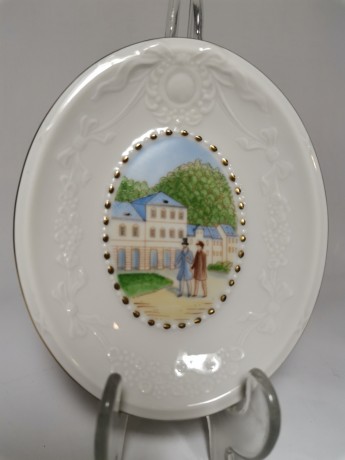 Pirken Hammer Gentlemen, Пиркен Хаммер Декоративная винтажная тарелка "Встреча джентльменов", фактурный фарфор, 14см х 11см, Чехословакия 1950г.